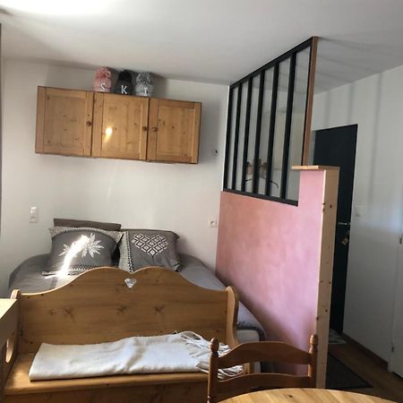 Location Studio De 2 - 4 Personnes Hautecour  Exteriör bild